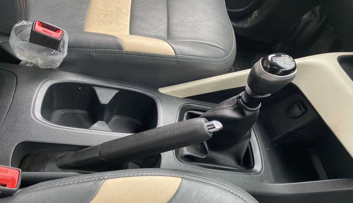 2023 Nissan MAGNITE XE, Petrol, Manual, 10,092 km, Gear Lever