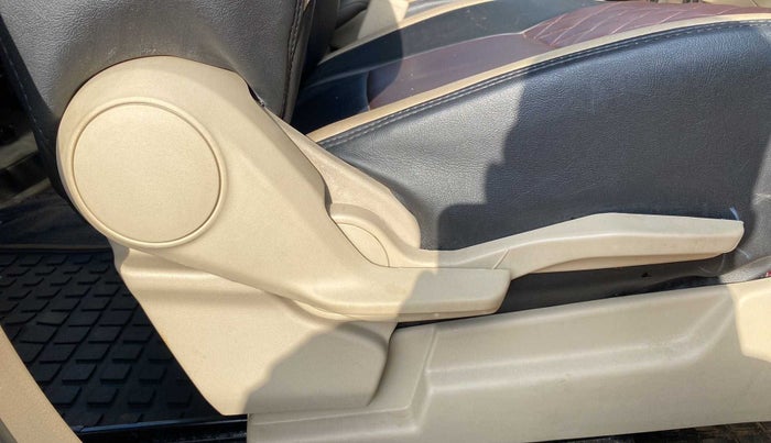 2020 Maruti Ertiga ZXI AT SHVS, Petrol, Automatic, 43,181 km, Driver Side Adjustment Panel