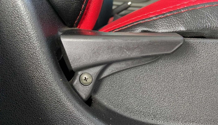 2019 Tata Tiago XZ PETROL, Petrol, Manual, 20,221 km, Driver Side Adjustment Panel