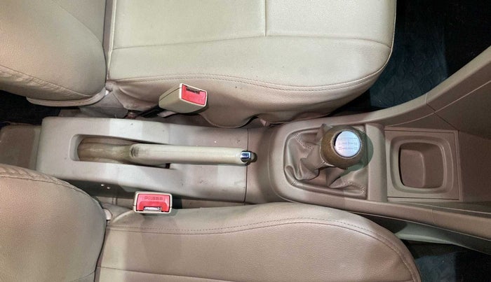 2013 Maruti Swift Dzire VDI, Diesel, Manual, 40,036 km, Gear Lever
