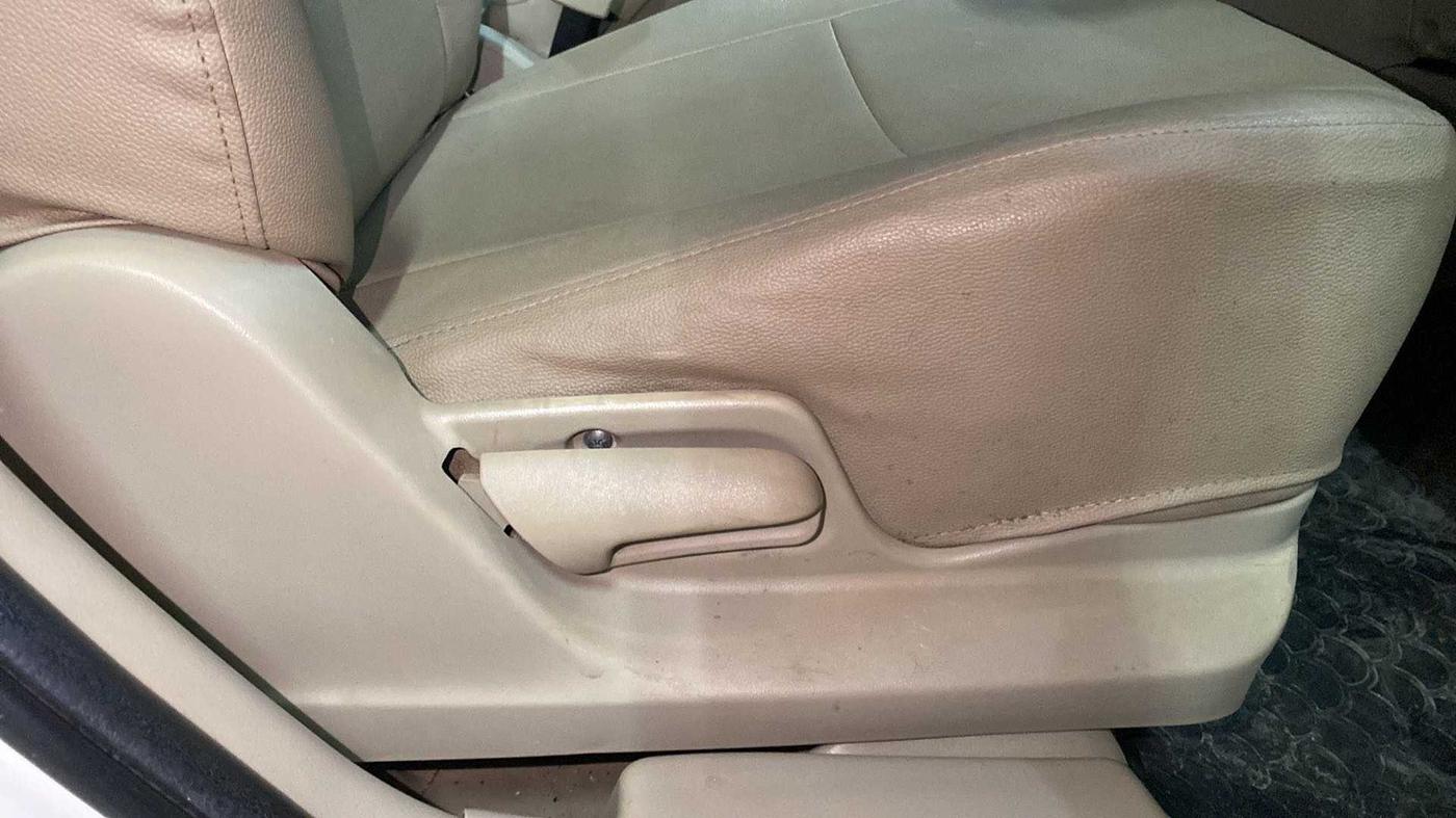 2013 Maruti Swift Dzire VDI, Diesel, Manual, 40,036 km, Driver Side Adjustment Panel
