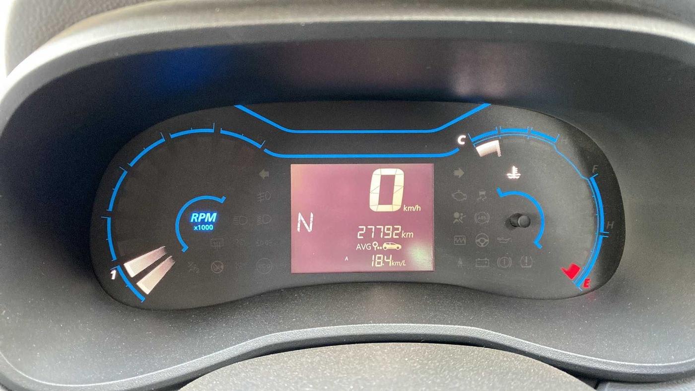 2020 Renault Kwid RXT 1.0 AMT (O), Petrol, Automatic, 27,782 km, Odometer Image