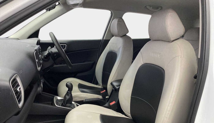 2021 Hyundai VENUE S 1.2, Petrol, Manual, 63,608 km, Right Side Front Door Cabin