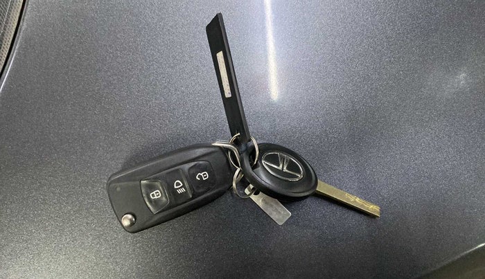 2022 Tata Tiago XZA PLUS PETROL, Petrol, Automatic, 16,366 km, Key Close Up