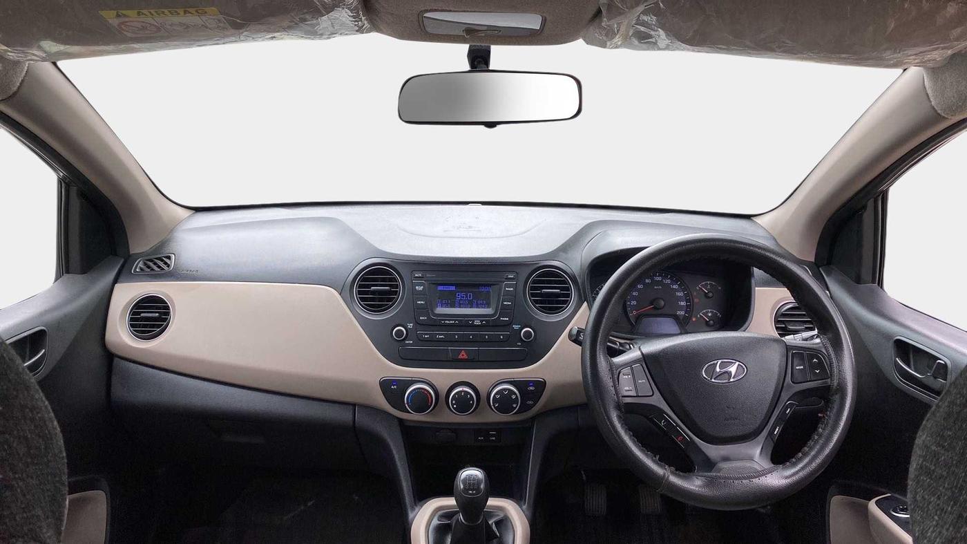 2017 Hyundai Xcent E+, Petrol, Manual, 26,370 km, Dashboard