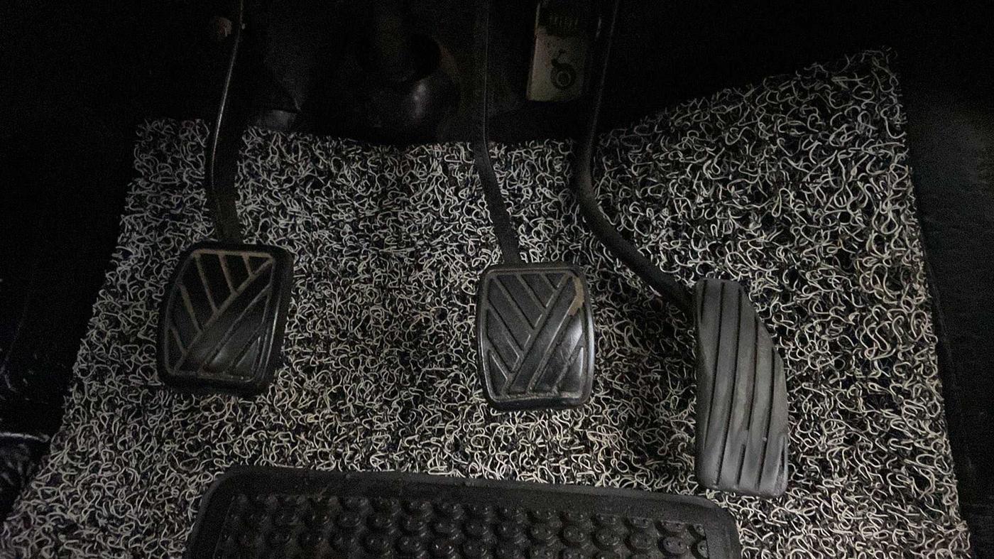 2013 Maruti Wagon R Stingray VXI, Petrol, Manual, 70,322 km, Pedals
