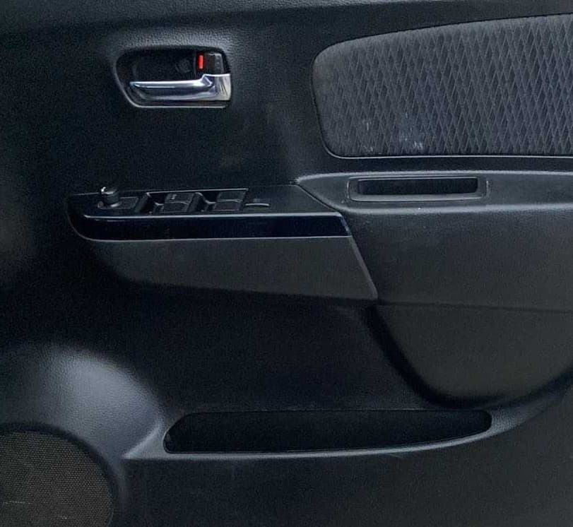 2013 Maruti Wagon R Stingray VXI, Petrol, Manual, 70,322 km, Driver Side Door Panels Control