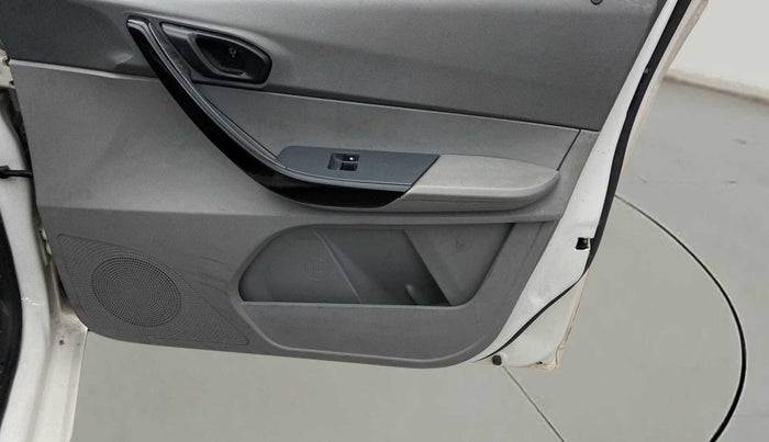 2020 Tata TIGOR XE PETROL, Petrol, Manual, 73,367 km, Driver Side Door Panels Control