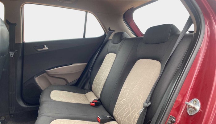 2016 Hyundai Grand i10 SPORTZ 1.2 KAPPA VTVT, Petrol, Manual, 75,044 km, Right Side Rear Door Cabin