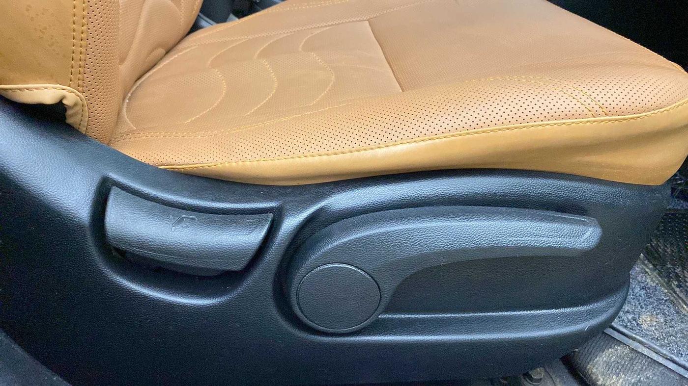 2018 Hyundai Creta E PLUS 1.6 PETROL, Petrol, Manual, 48,268 km, Driver Side Adjustment Panel
