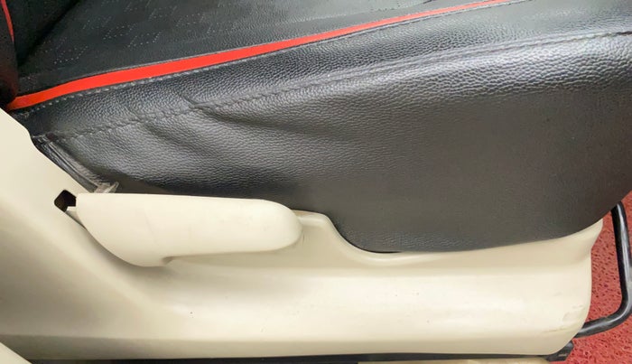 2018 Maruti Celerio ZXI, Petrol, Manual, 97,642 km, Driver Side Adjustment Panel