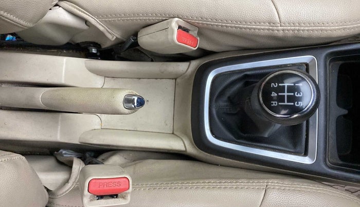 2022 Maruti Dzire VXI, Petrol, Manual, 35,844 km, Gear Lever