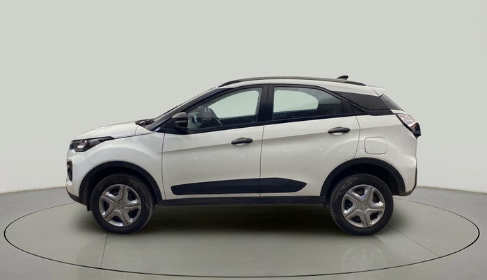 2023 Tata NEXON XM PLUS SUNROOF PETROL, Petrol, Manual, 10,950 km, Left Side