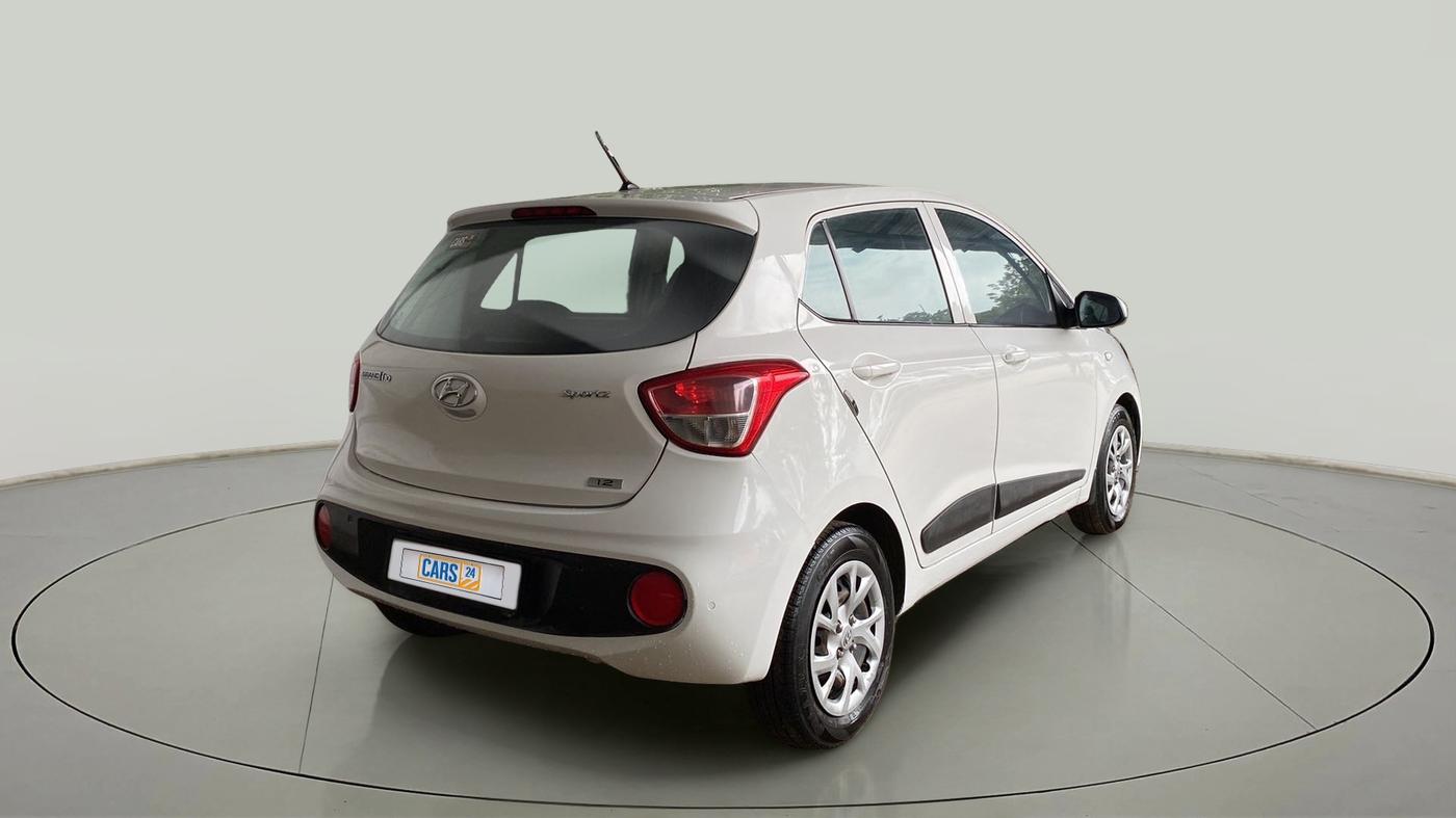 2017 Hyundai Grand i10 SPORTZ 1.2 KAPPA VTVT, Petrol, Manual, 81,622 km, Right Back Diagonal