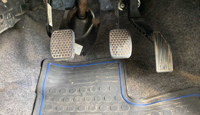 2022 Maruti Alto LXI O, Petrol, Manual, 24,676 km, Pedals