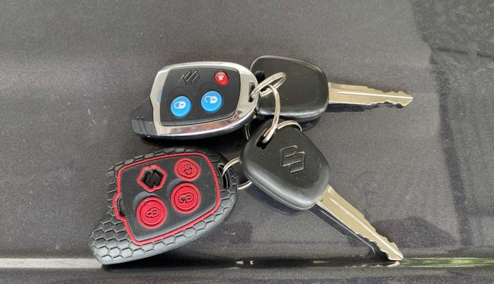 2022 Maruti Alto LXI O, Petrol, Manual, 24,676 km, Key Close Up