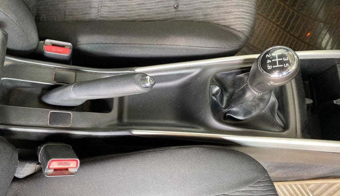 2015 Maruti Baleno ALPHA PETROL 1.2, Petrol, Manual, 38,484 km, Gear Lever