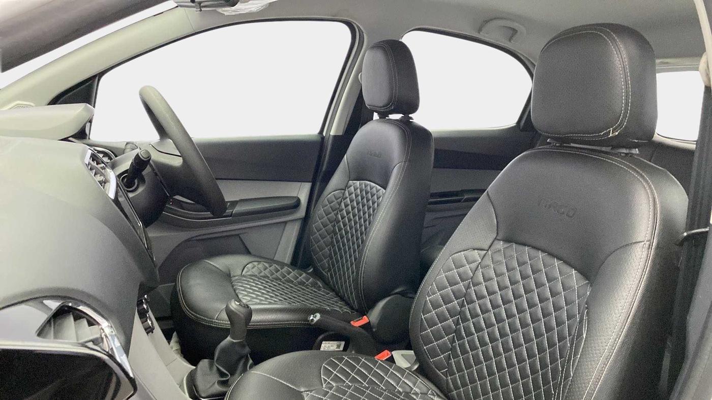 2022 Tata Tiago XZ PETROL, Petrol, Manual, 28,227 km, Right Side Front Door Cabin
