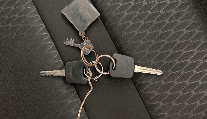 2022 Nissan MAGNITE XE, Petrol, Manual, 22,517 km, Key Close Up