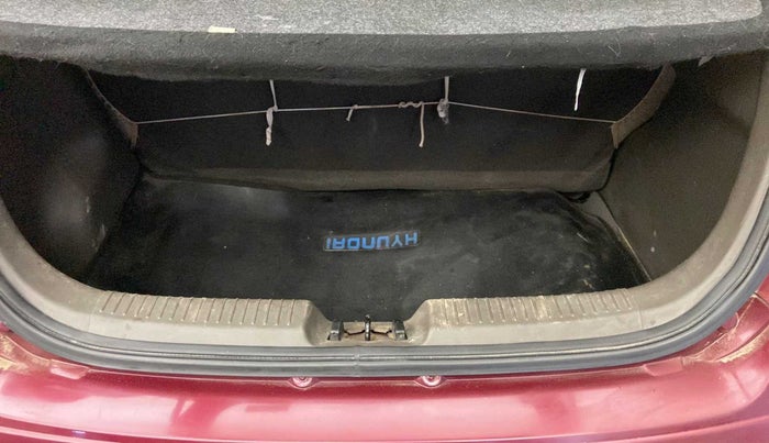 2014 Hyundai i10 MAGNA 1.1, Petrol, Manual, 28,020 km, Boot Inside