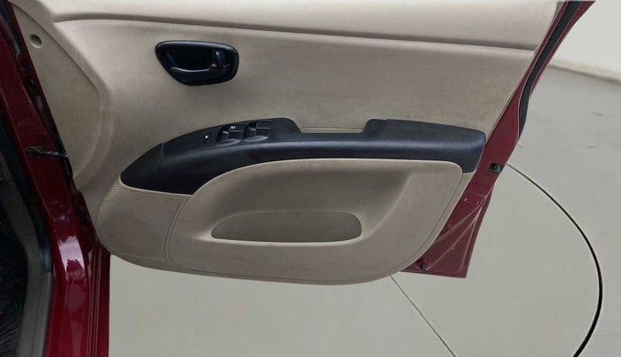 2014 Hyundai i10 MAGNA 1.1, Petrol, Manual, 28,020 km, Driver Side Door Panels Control