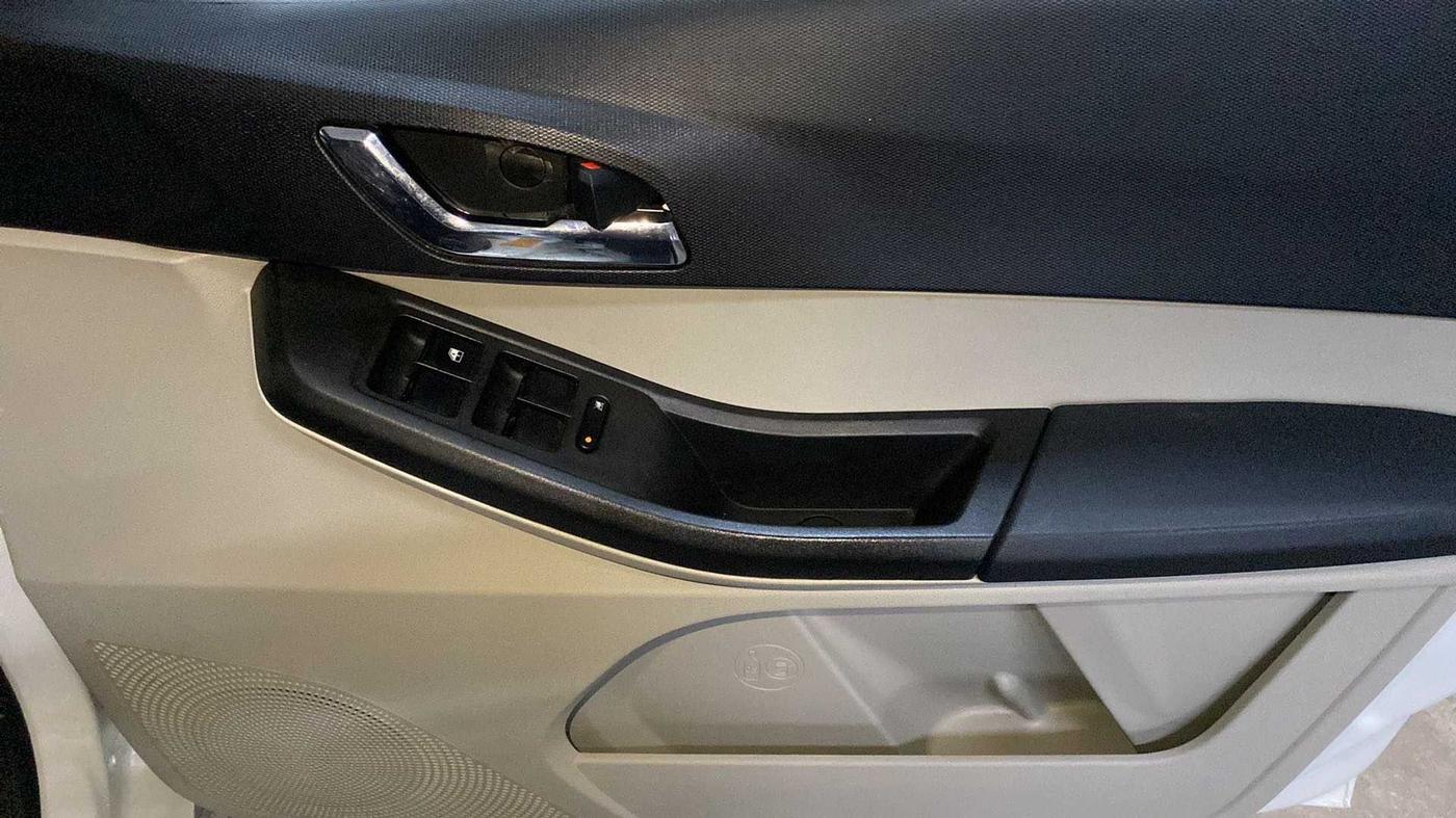 2023 Tata Tiago XZ PLUS PETROL, Petrol, Manual, 7,513 km, Driver Side Door Panels Control