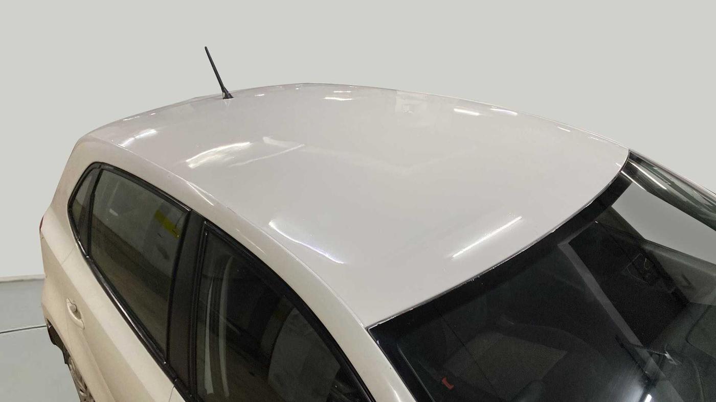 2019 Volkswagen Polo TRENDLINE 1.0L, Petrol, Manual, 40,729 km, Roof