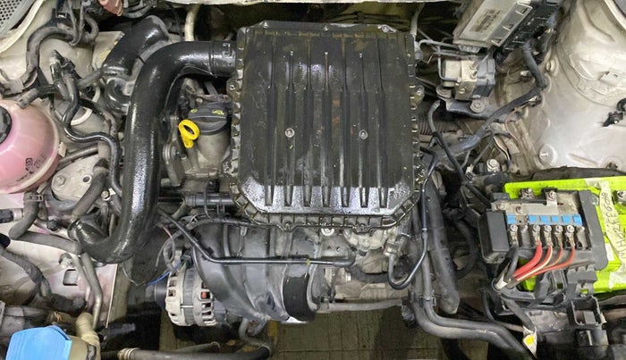 2019 Volkswagen Polo TRENDLINE 1.0L, Petrol, Manual, 40,729 km, Open Bonet