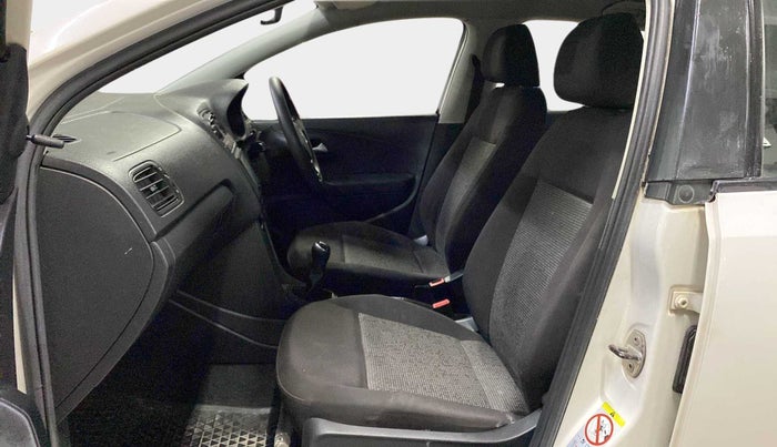 2019 Volkswagen Polo TRENDLINE 1.0L, Petrol, Manual, 40,729 km, Right Side Front Door Cabin