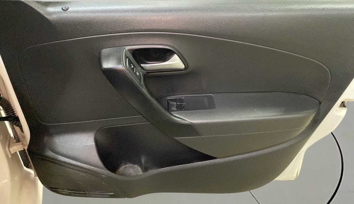 2019 Volkswagen Polo TRENDLINE 1.0L, Petrol, Manual, 40,729 km, Driver Side Door Panels Control