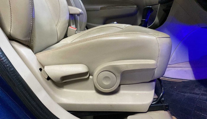 2018 Maruti Ciaz ALPHA  AT 1.5 SHVS PETROL, Petrol, Automatic, 57,363 km, Driver Side Adjustment Panel