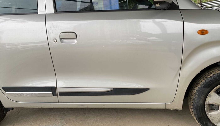 2019 Maruti New Wagon-R VXI 1.0, Petrol, Manual, 53,966 km, Driver-side door - Slightly dented