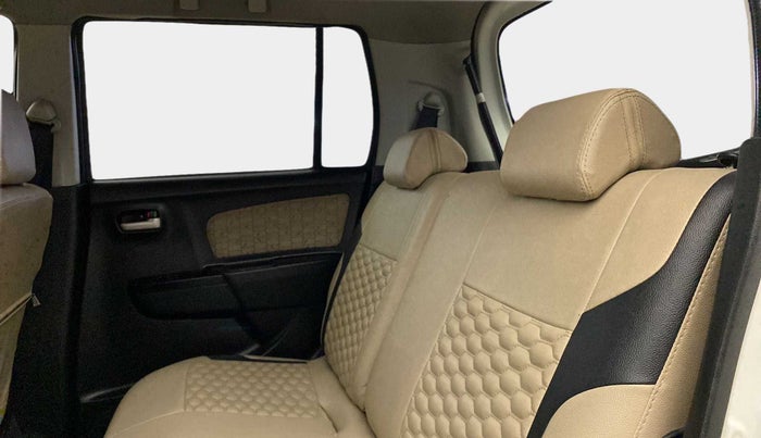 2017 Maruti Wagon R 1.0 VXI, Petrol, Manual, 36,674 km, Right Side Rear Door Cabin