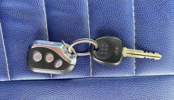 2012 Hyundai Eon ERA +, Petrol, Manual, 37,051 km, Key Close Up