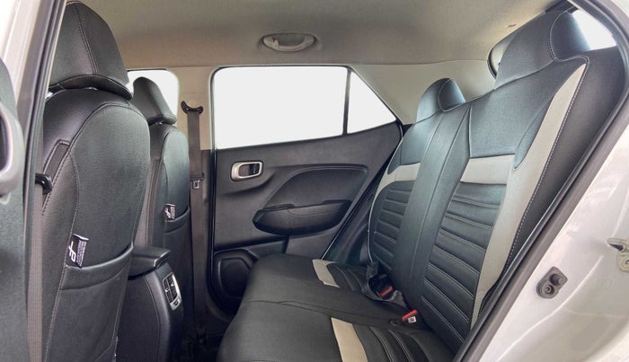 2020 Hyundai VENUE S 1.2, Petrol, Manual, 47,586 km, Right Side Rear Door Cabin