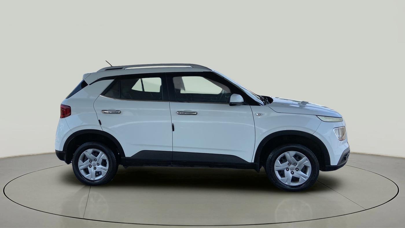 2020 Hyundai VENUE S 1.2, Petrol, Manual, 47,586 km, Right Side View