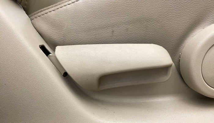 2019 Maruti Ciaz ALPHA 1.5 SHVS PETROL, Petrol, Manual, 59,733 km, Driver Side Adjustment Panel