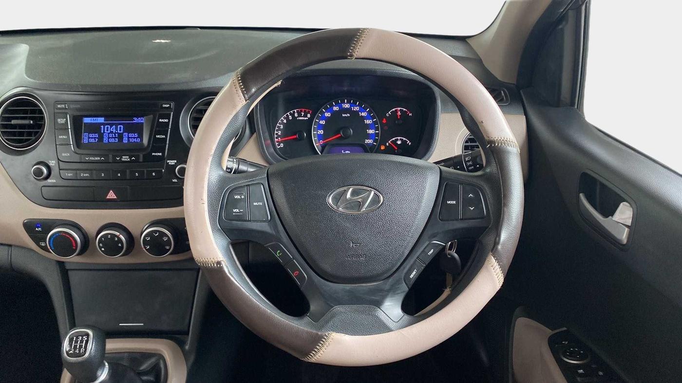 2017 Hyundai Xcent S 1.2, Petrol, Manual, 65,161 km, Steering Wheel Close Up