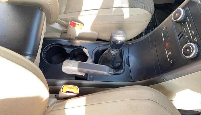 2015 Mahindra XUV500 W6, Diesel, Manual, 98,440 km, Gear Lever
