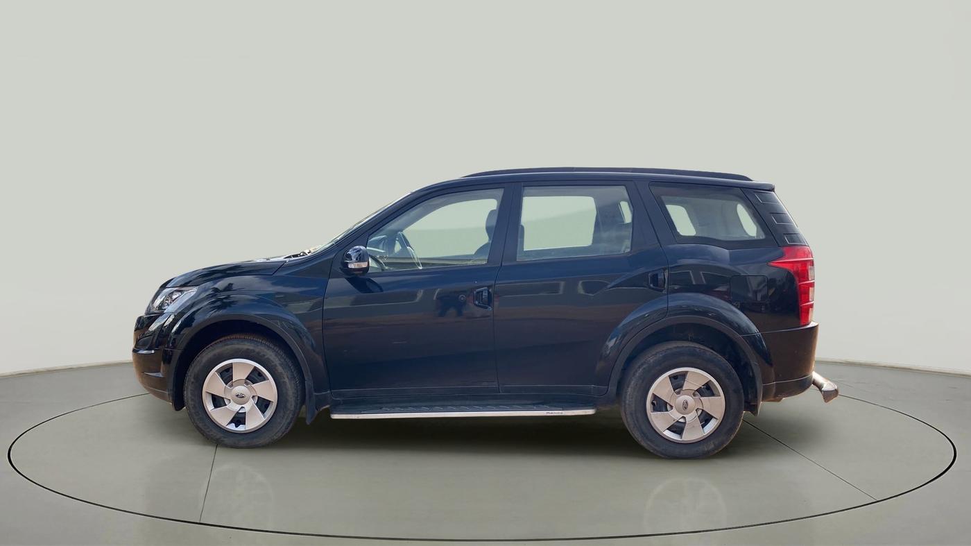 2015 Mahindra XUV500 W6, Diesel, Manual, 98,440 km, Left Side
