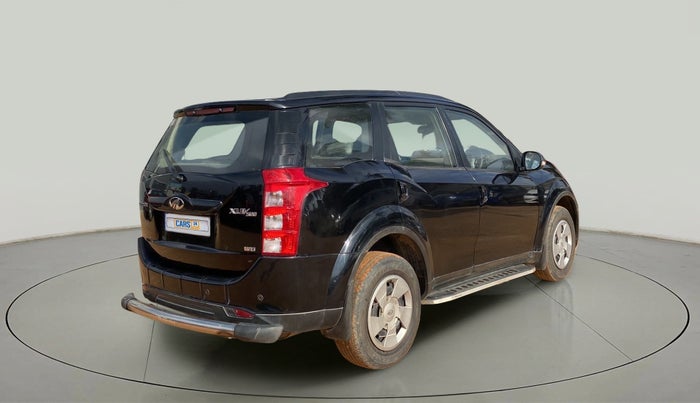 2015 Mahindra XUV500 W6, Diesel, Manual, 98,440 km, Right Back Diagonal