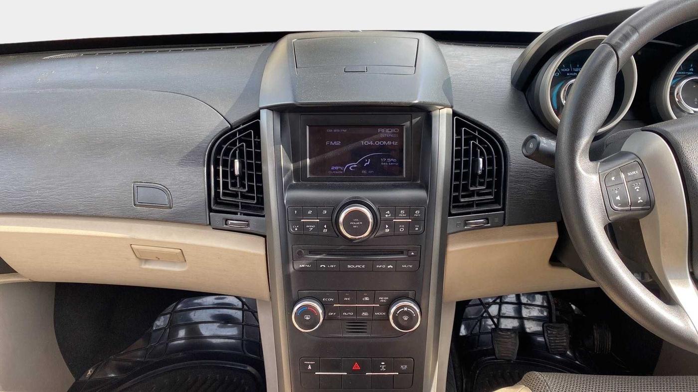 2015 Mahindra XUV500 W6, Diesel, Manual, 98,440 km, Air Conditioner