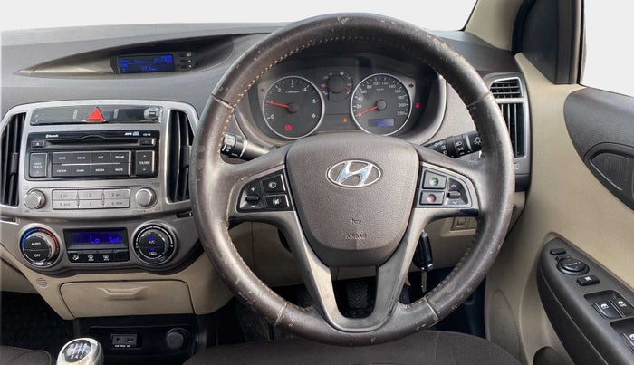 2014 Hyundai i20 SPORTZ 1.4 CRDI, Diesel, Manual, 35,160 km, Steering Wheel Close Up