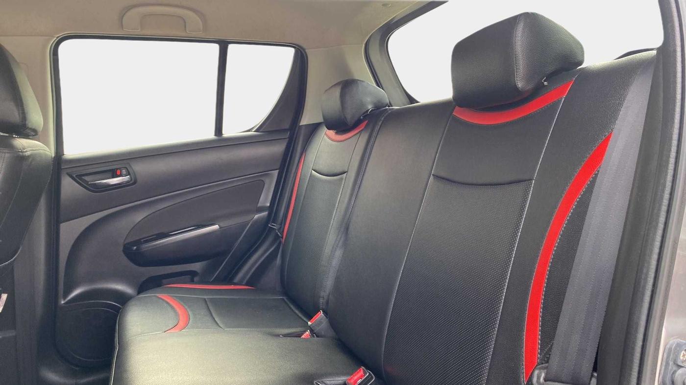 2015 Maruti Swift ZXI, Petrol, Manual, 46,517 km, Right Side Rear Door Cabin