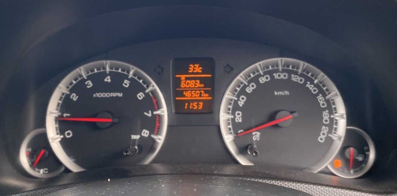 2015 Maruti Swift ZXI, Petrol, Manual, 46,517 km, Odometer Image