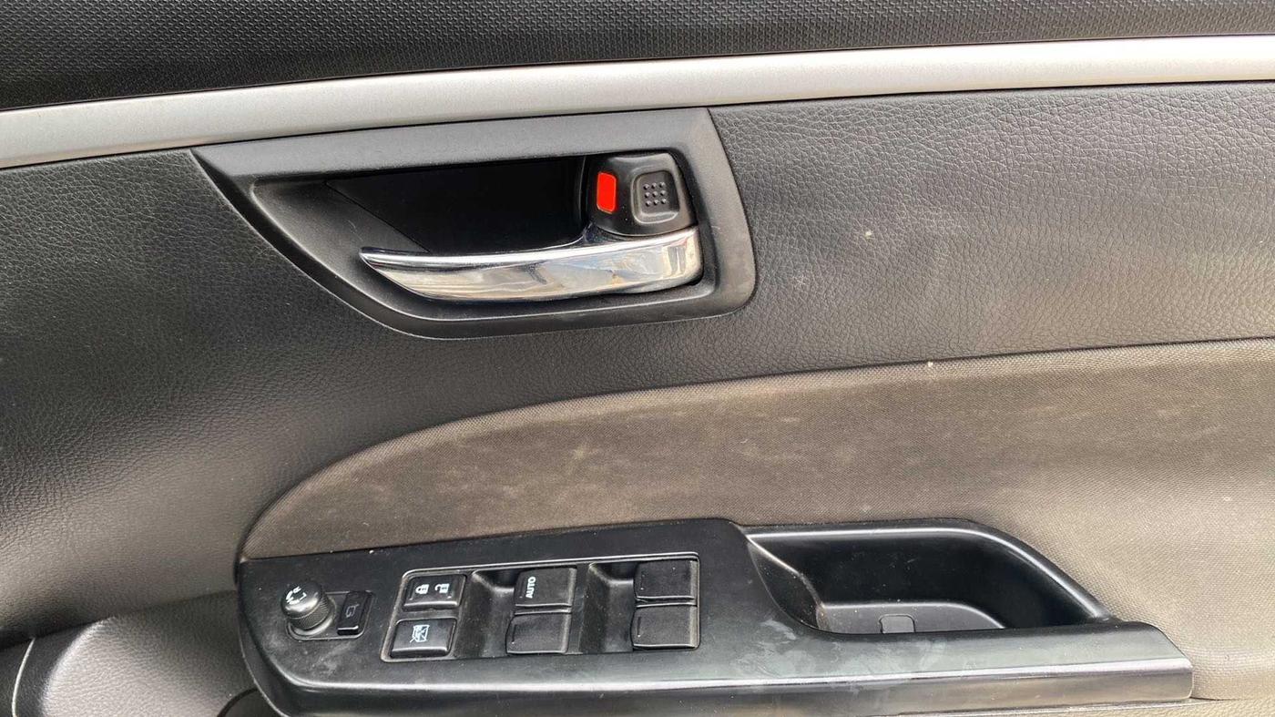 2015 Maruti Swift ZXI, Petrol, Manual, 46,517 km, Driver Side Door Panels Control