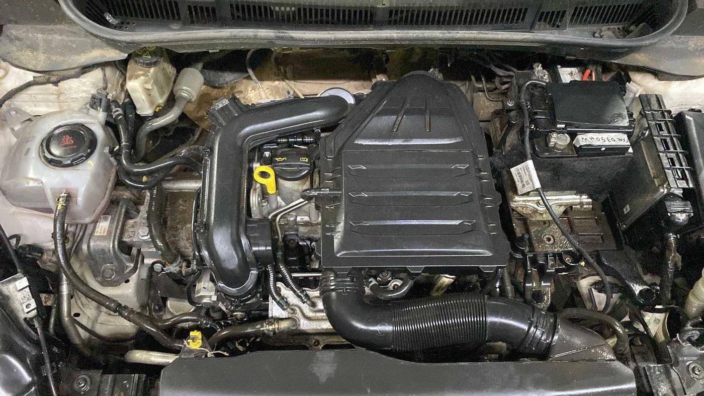 2021 Volkswagen TAIGUN HIGHLINE 1.0 TSI AT, Petrol, Automatic, 49,821 km, Open Bonet