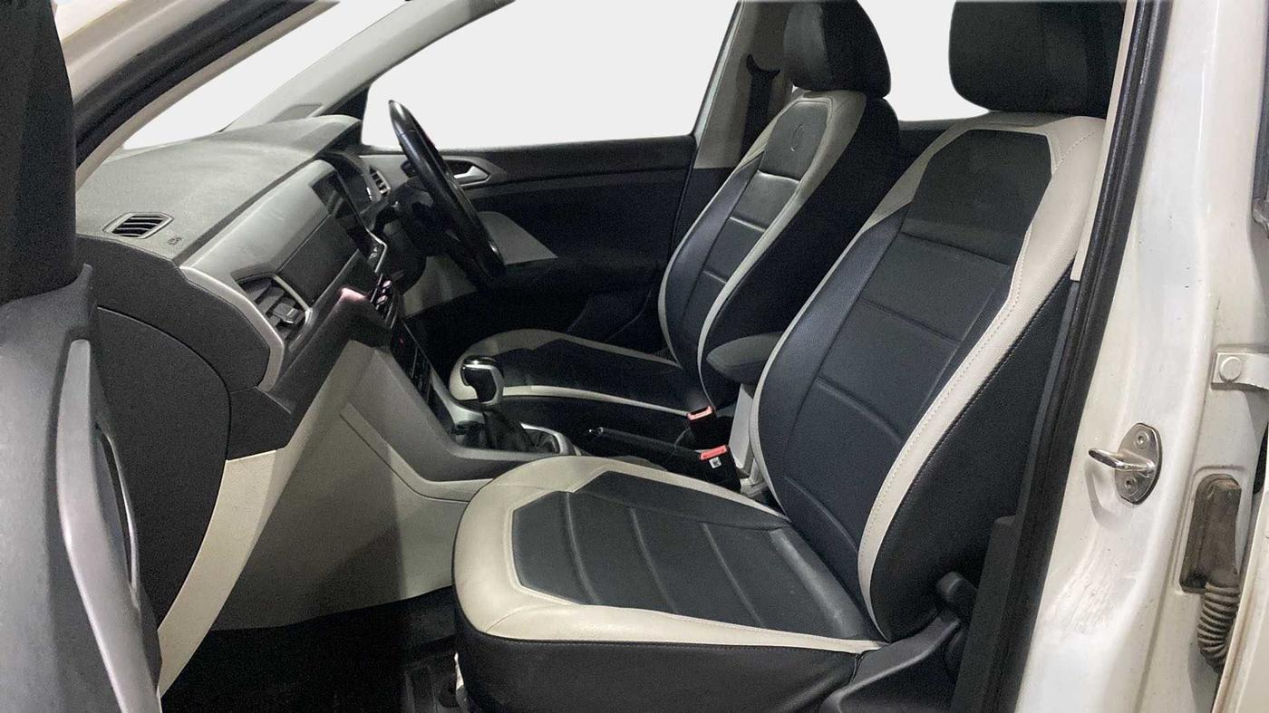 2021 Volkswagen TAIGUN HIGHLINE 1.0 TSI AT, Petrol, Automatic, 49,821 km, Right Side Front Door Cabin