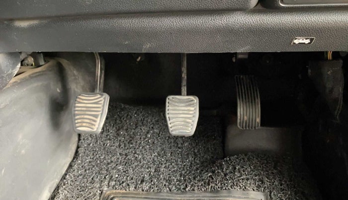 2021 Mahindra Thar LX HT PETROL 4WD MT, Petrol, Manual, 22,784 km, Pedals