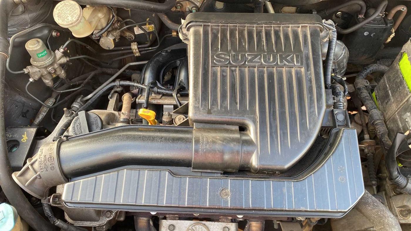 2014 Maruti Swift VXI, Petrol, Manual, 70,744 km, Open Bonet